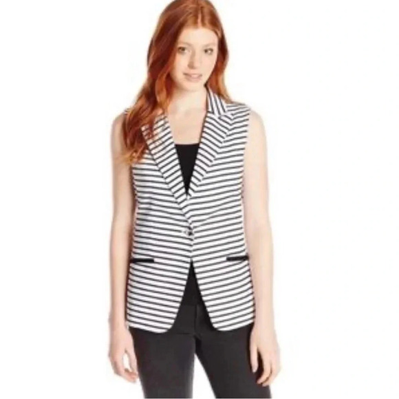 Express black and white striped button vest‎ - Picture 1 of 7